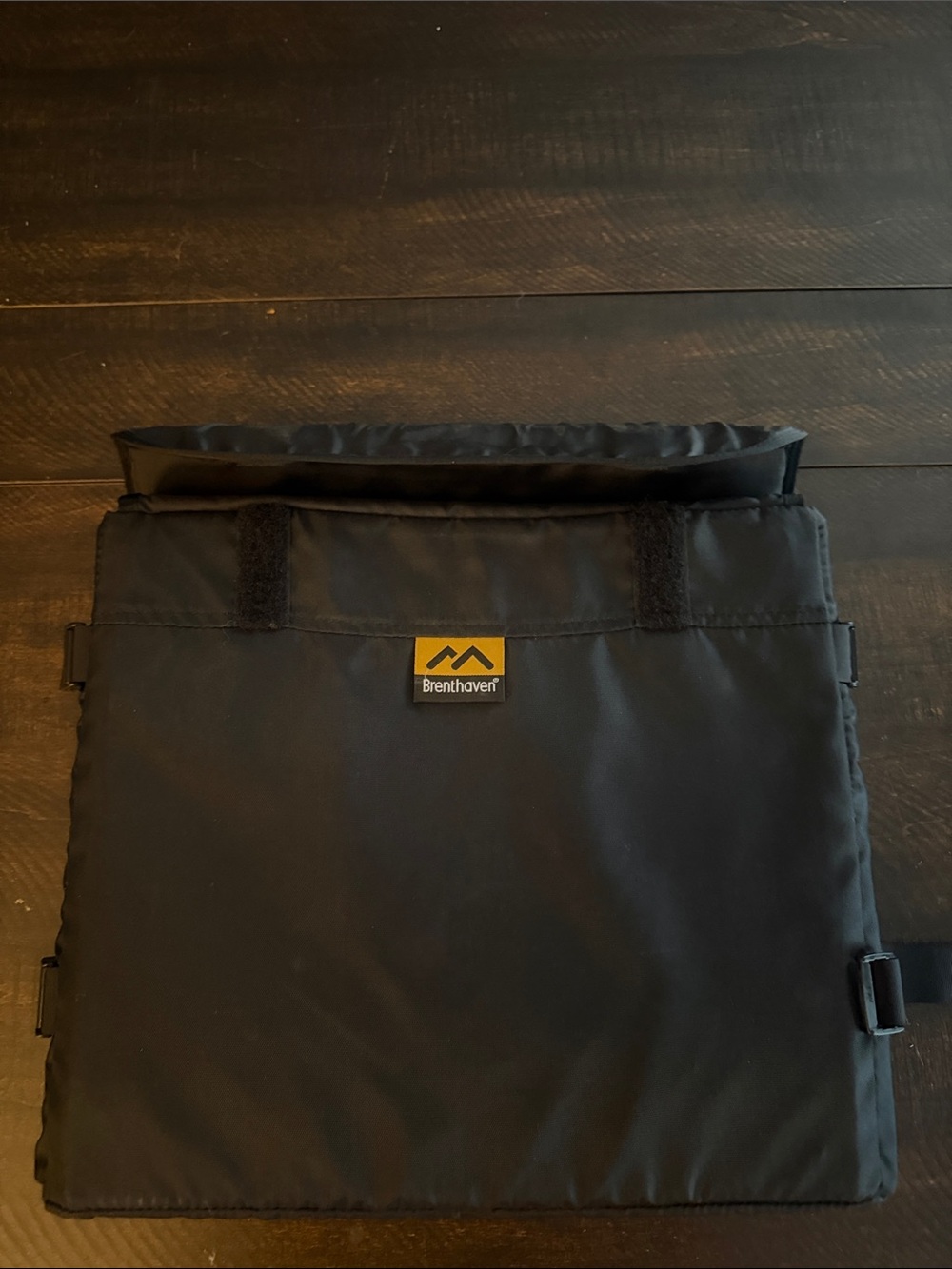 Brenthaven Black Padded Laptop Sleeve with Secure Flap